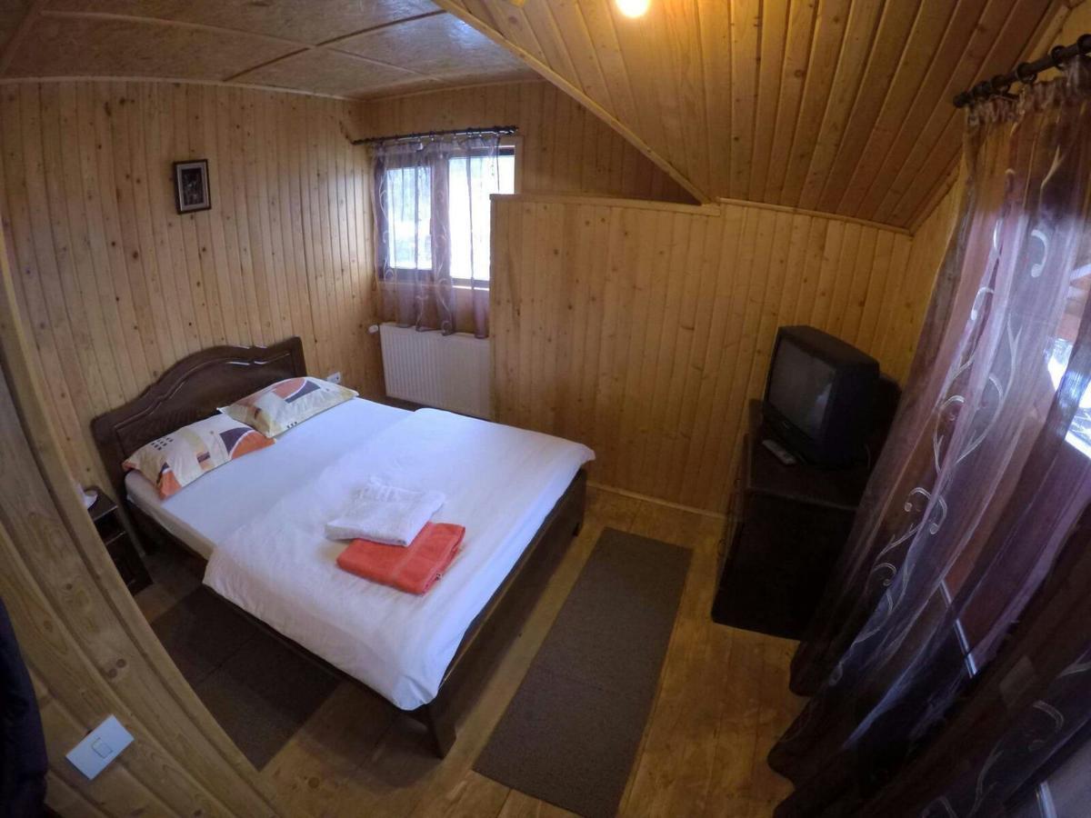 Pensiunea Magdalena Cimpulung Exteriér fotografie